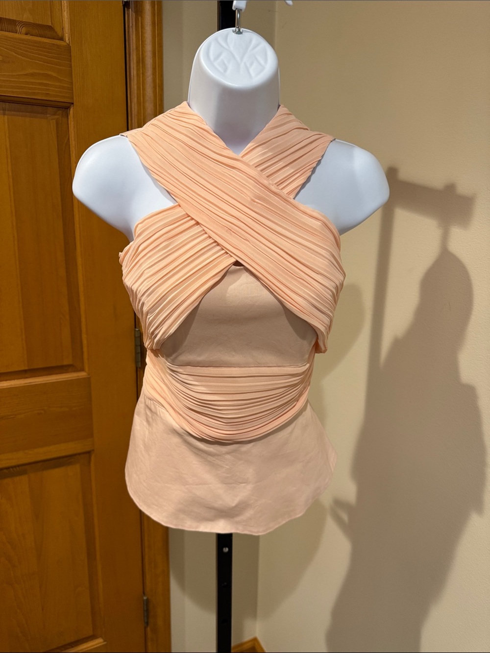 Soho Peach Cross‑Pleat Sleeveless Blouse
